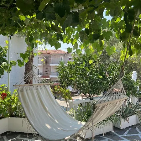 Agape アパート ネオス・マルマラス